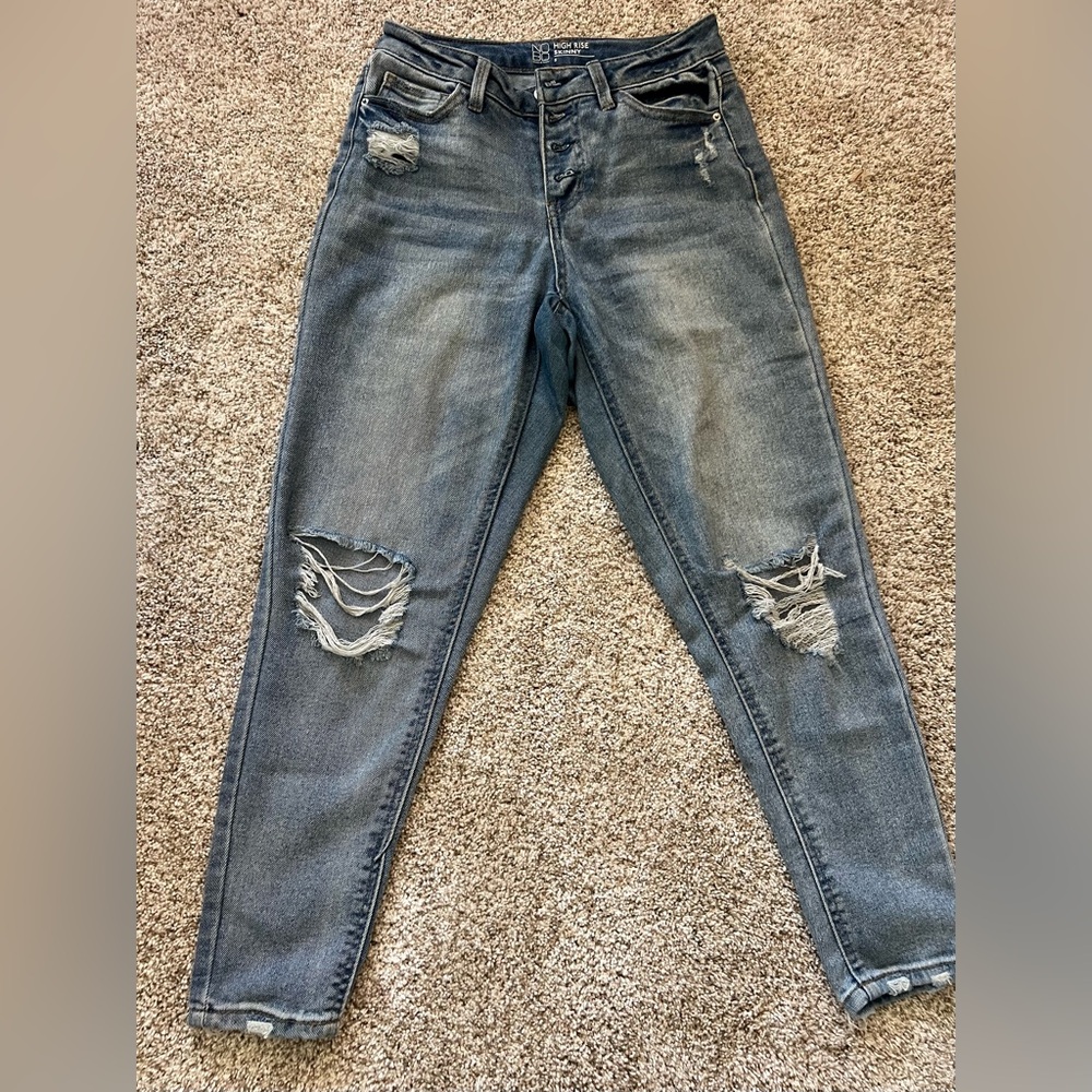 Trendy Ripped Denim Jeans